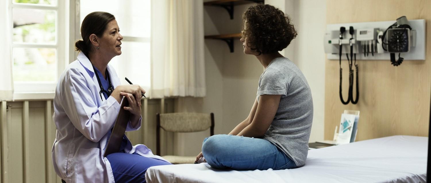 Sie sollten immer einen Arzt aufsuchen, wenn die Schmerzen im Beckenbereich ernst werden