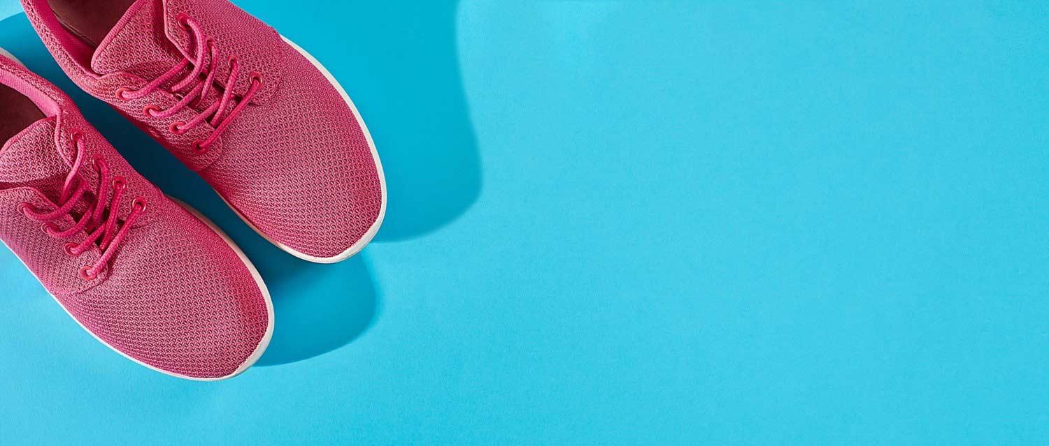 Die Wahl des richtigen Schuhwerks kann zur Schmerzlinderung beitragen