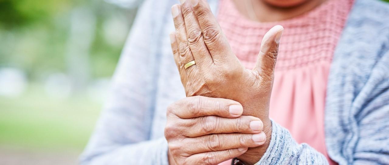 Wie kann man Osteoporose in den Wechseljahren vorbeugen?