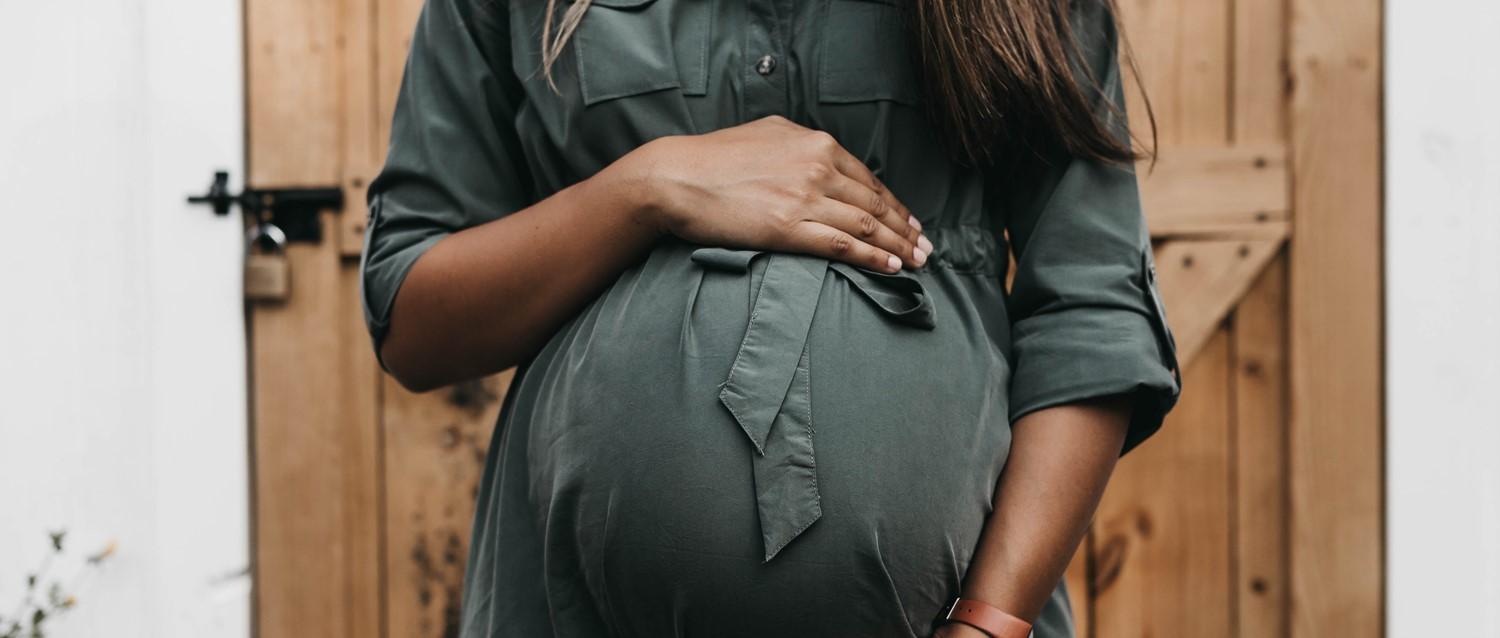 Wie man mit einem negativen Körperbild in der Schwangerschaft umgeht