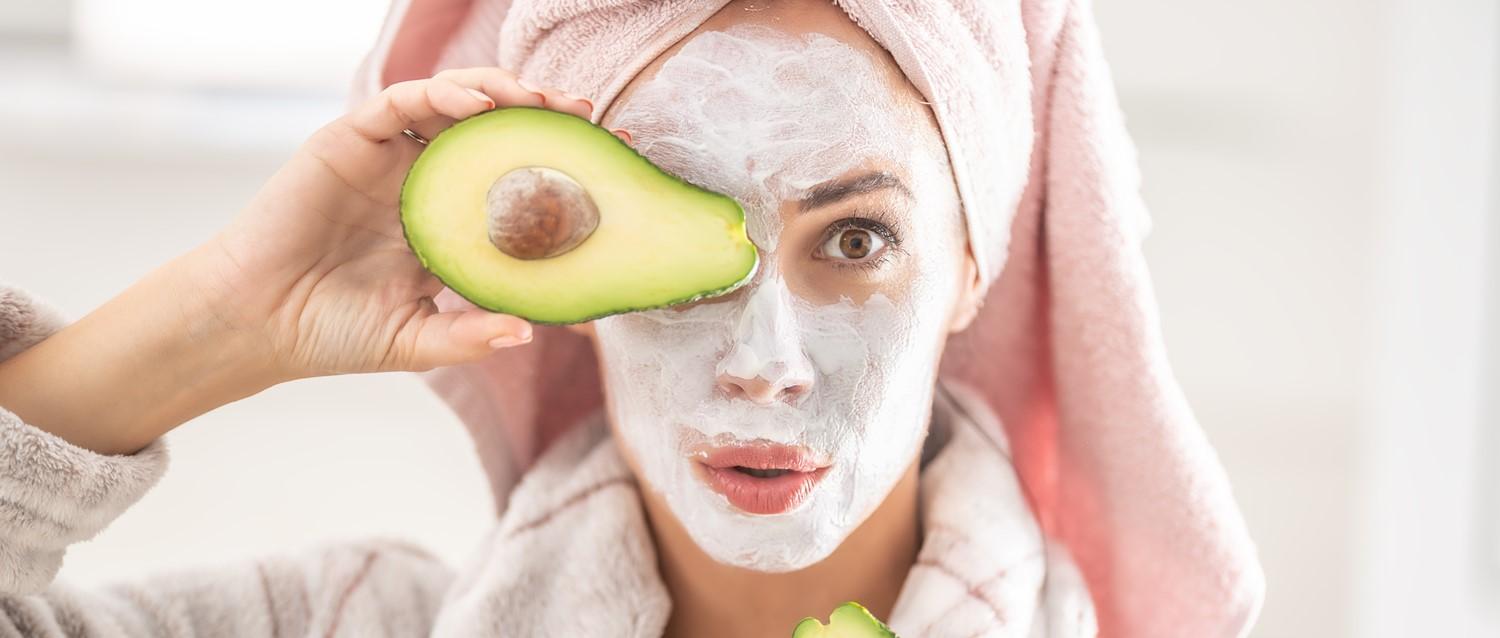 Müssen Sie eine Avocado-Gesichtsmaske ausprobieren?